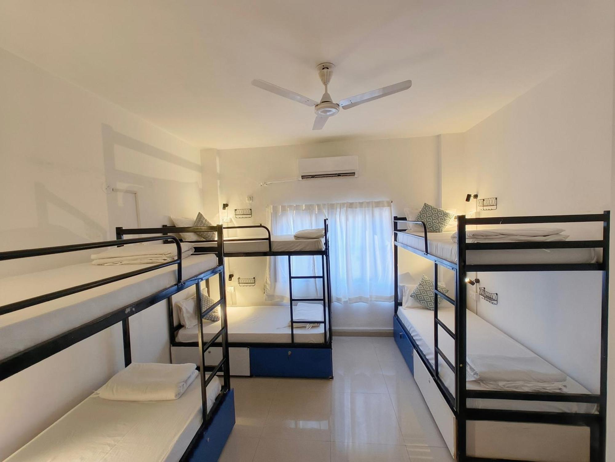 Hoshtel99 - Lux - Stay, Cowork And Cafe - Luxurious Bungalow ปูเน่ ภายนอก รูปภาพ